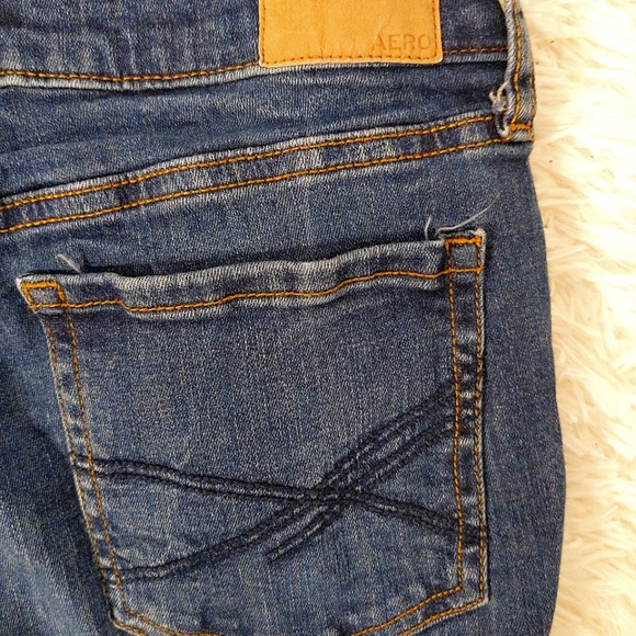 Aero Size 4 Long Low Rise Bootcut Jeans - Picture 5 of 7